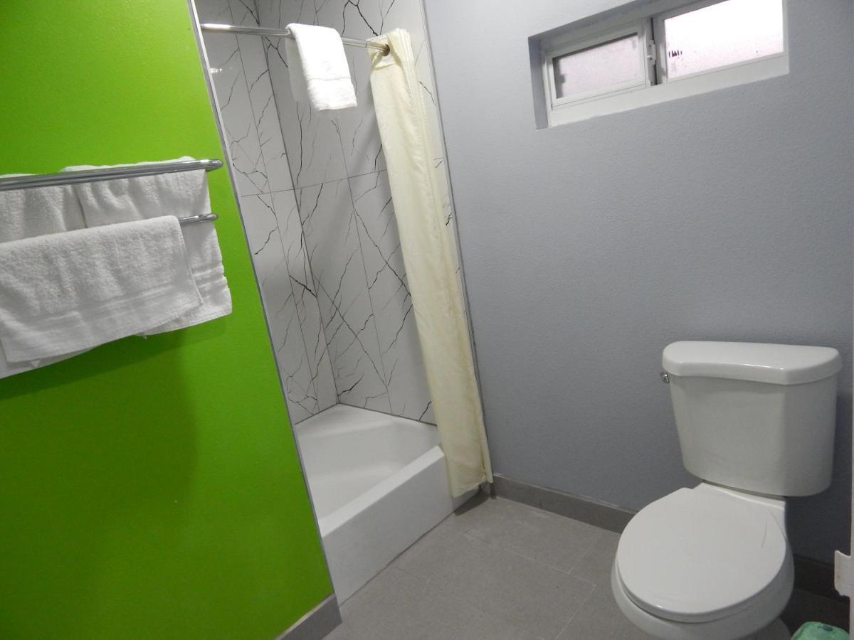 Executive Inn Форт-Стоктон Экстерьер фото